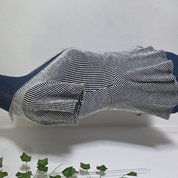 Anthropologie Caution to the wind Faux Wrap Striped Top - Picture 7 of 8